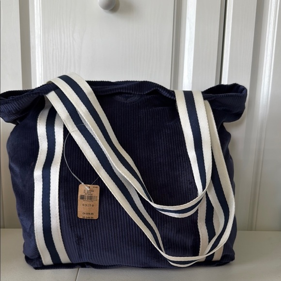 *NWT - PINK by VICTORIA’S SECRET NAVY FLEECE TOTE BAG - Picture 1 of 5
